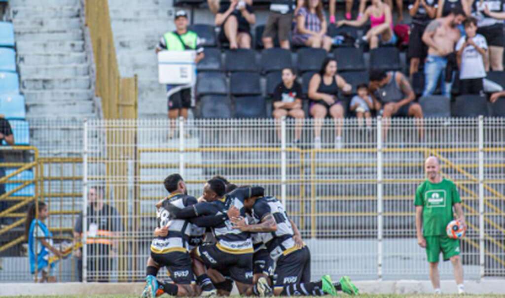 XV de Piracicaba 2 x 0 Linense - Nhô Quim assume a liderança do Paulistão Série A2 3 XV de Piracicaba bate Linense na Serie A2 1