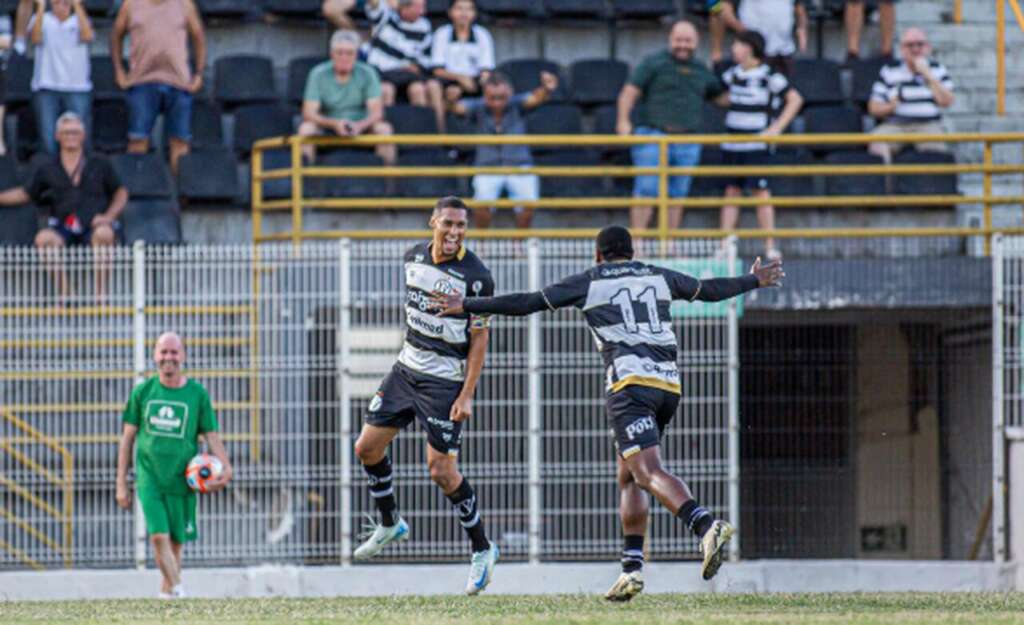 XV de Piracicaba 2 x 0 Linense - Nhô Quim assume a liderança do Paulistão Série A2 2 XV de Piracicaba bate Linense na Serie A2