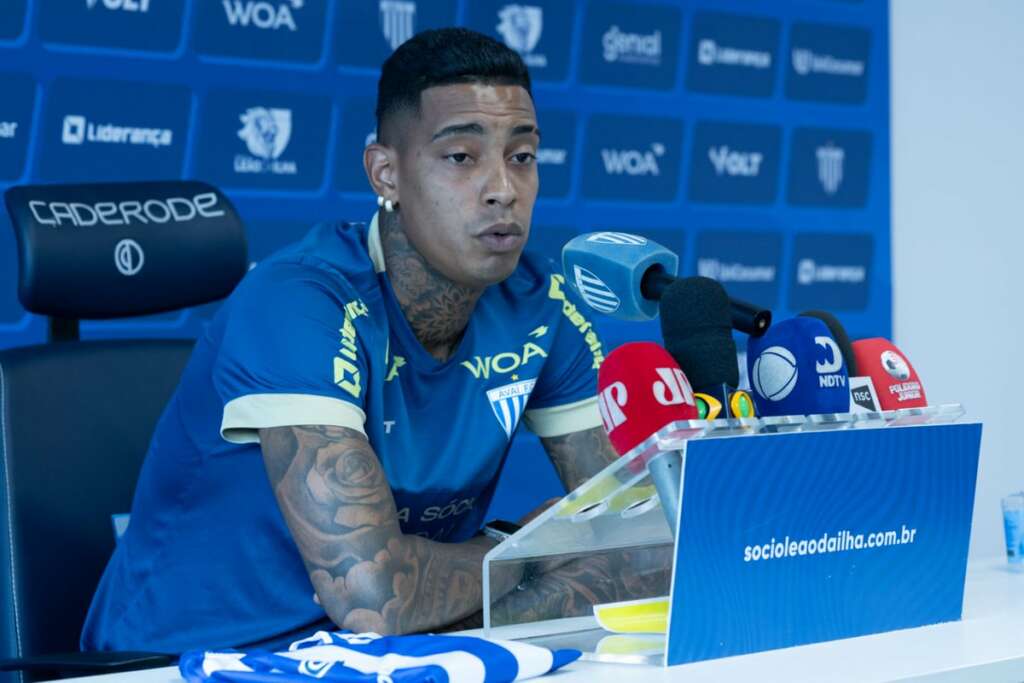 Alef Manga enfatiza grandeza do Avaí e dispara sobre manipulação: ‘O que ficou para trás já foi’