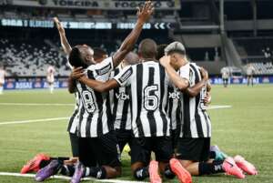 Botafogo 2 x 0 Bangu - Fogão se reabilita no Carioca