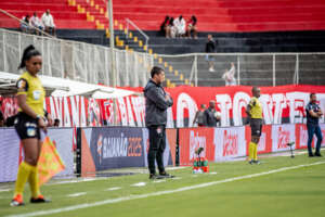 Baiano: Técnico do Vitória destaca importância de jovens da base