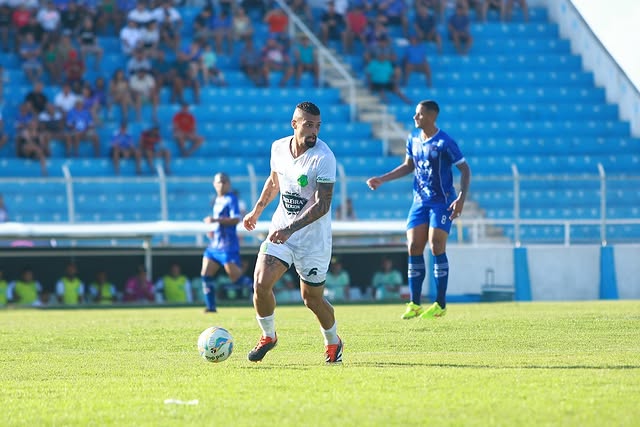 Iguatu empata Floresta Cearense