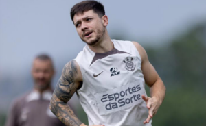 Garro volta a sentir o joelho e deve desfalcar o Corinthians na estreia do Paulistão