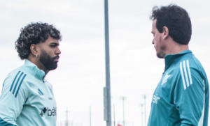 Diniz descarta zagueiro do Vélez no Cruzeiro e trata Gabigol como 'acerto grandioso'