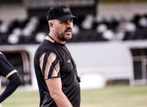 Mas já? Time pernambucano demite técnico após duas rodadas
