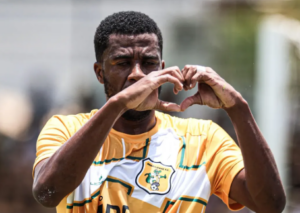 CANDANGÃO: Brasiliense goleia o Real Brasília e é o novo líder