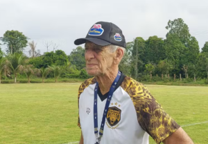 BOMBA! Amazonas acerta com técnico mais velho do Brasil para 2025