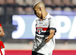 Ryan Francisco, joia do São Paulo, revela inspiração em Romário; confira!