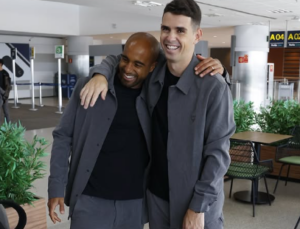 Com Oscar, São Paulo se reapresenta e embarca para amistosos nos EUA