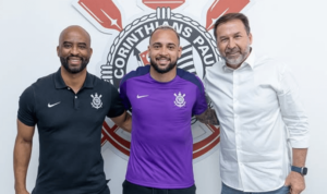 Maycon renova com o Corinthians e conta os dias para voltar: 'Este ano será diferente'