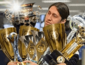 Cássio muda foto do perfil em rede social e faz postagem após críticas no Cruzeiro