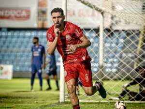 MARANHENSE: Imperatriz segue invicto ao golear Viana