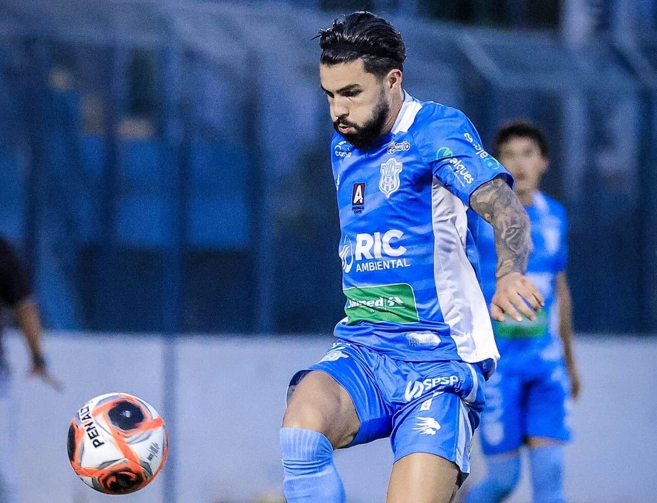 Marcondele fez um gol na estreia do Marília, diante do Bandeirante, em Birigui (Foto: Matheus Dahsan)