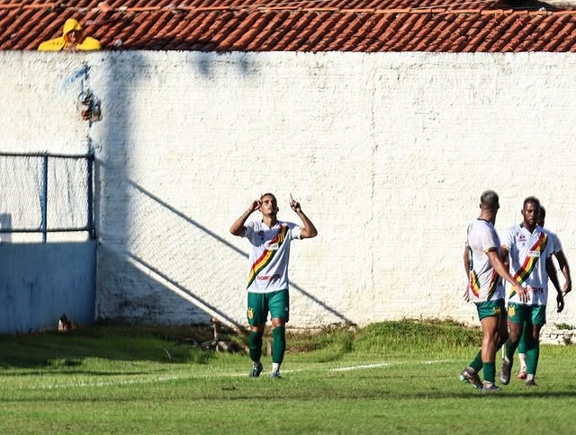 MARANHENSE: Sampaio Corrêa vence mais uma e segue líder