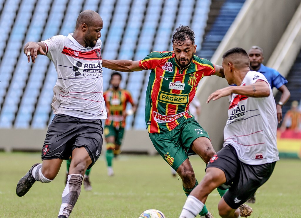 MARANHENSE: Sampaio Corrêa defende topo em rodada de clássicos