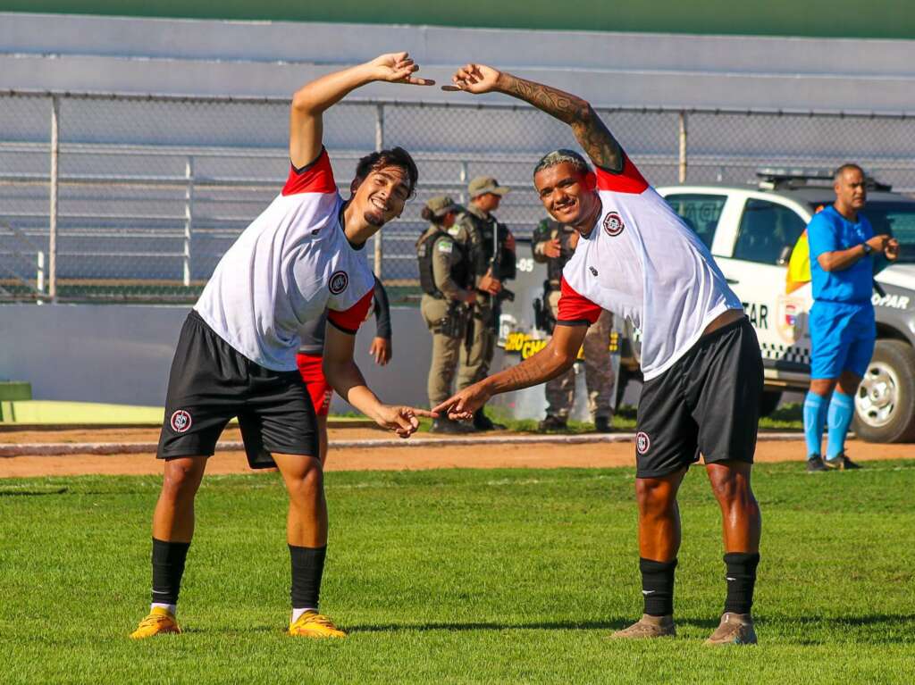 POTIGUAR: ABC supera América e assume liderança isolada 2 Santa Cruz goleia Força e Luz Potiguar