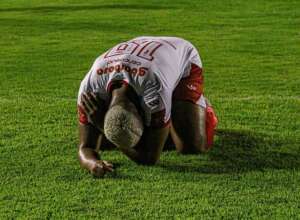 SERGIPANO: Sergipe bate Carmópolis e dorme no topo