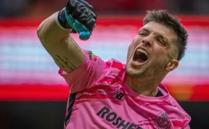 Grêmio anuncia a contratação do goleiro Tiago Volpi