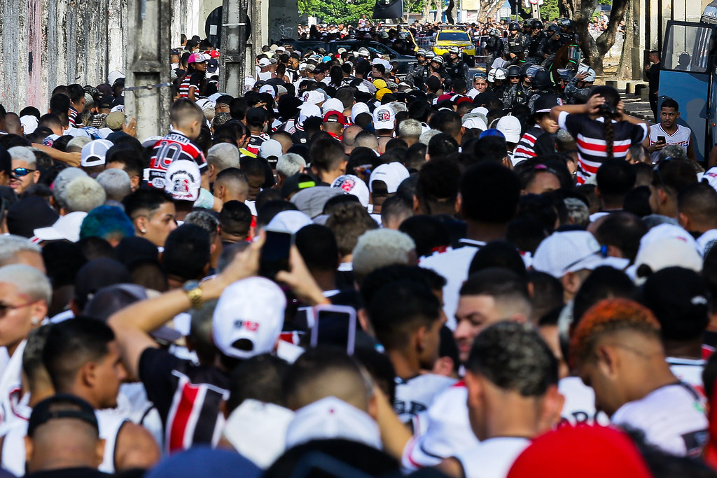 Torcida Santa Cruz problemas