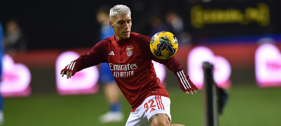 Santos desbanca Botafogo e encaminha a contratação de Benjamín Rollheiser