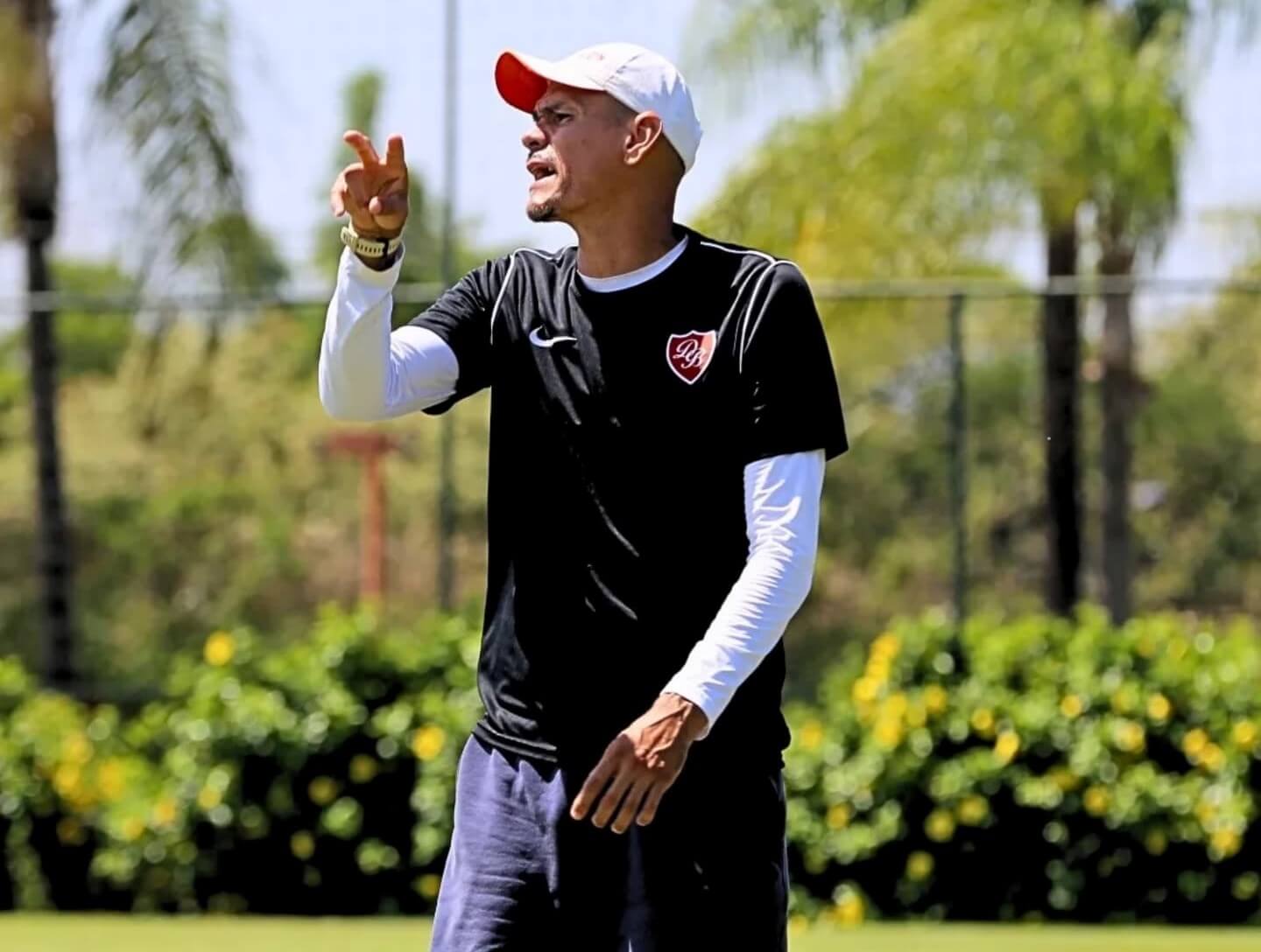 Desportivo Brasil Fábio Toth