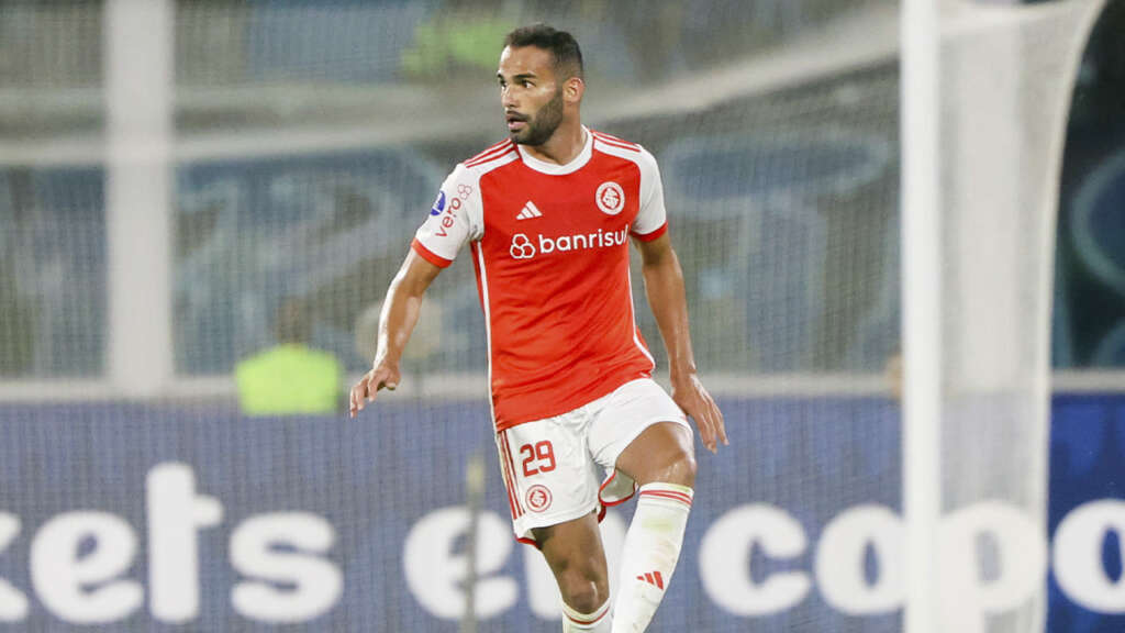 Santos retoma negociações com o Inter por Thiago Maia