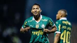 Atlético-MG fecha com Rony após intervenção do Palmeiras e aguarda atacante