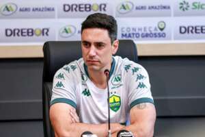 Cuiabá demite Bernardo Franco após eliminação na Copa do Brasil