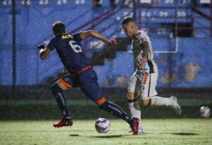 PARANAENSE: Cianorte e Operário empatam e Londrina assume a ponta