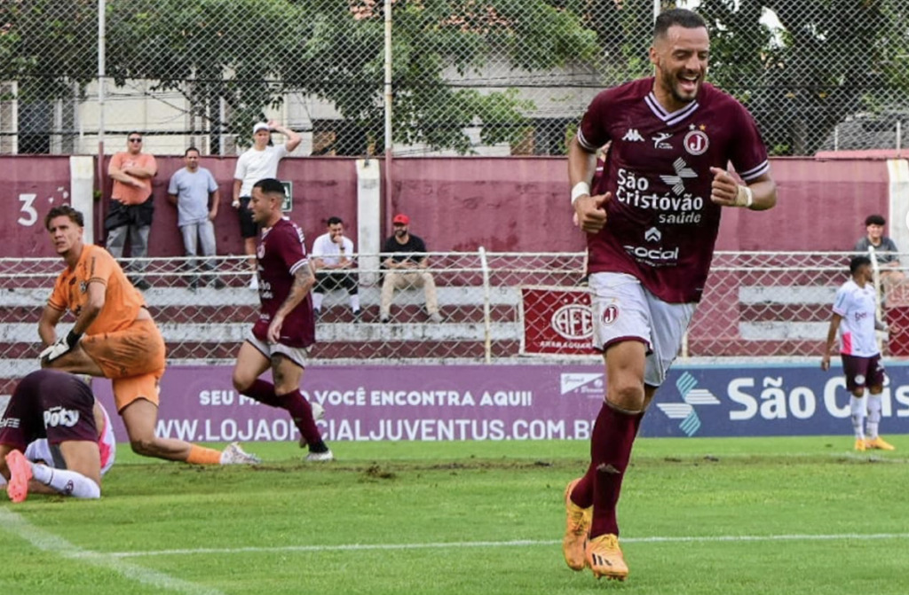 Juventus 4 x 3 Ferroviária – Travessura com virada no 2º tempo!