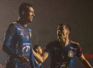 São Caetano 3 x 0 Araçatuba - Com um a menos, Azulão atropela e é 2º da A4