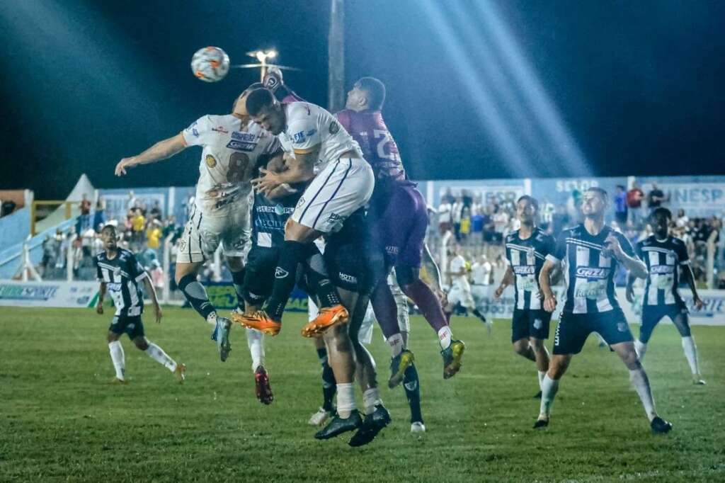 SUL-MATO-GROSSENSE: Corumbaense e Dourados disputam a liderança