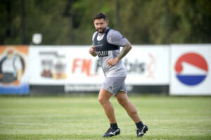 Elvis é desfalque certo da Ponte Preta para o Dérbi 209. Veja outras situações!