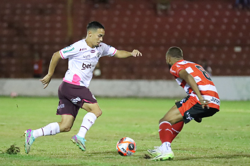 Linense 2 x 2 Ferroviária - Na raça, Locomotiva arranca empate em Lins 6 Ferroviaria e Linense empatam na Serie A2 2