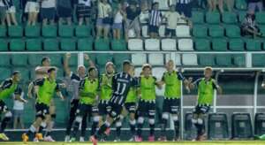 Técnico do Figueirense fala sobre poder de decisão: 'Matar o jogo o quanto antes para não sofrer'