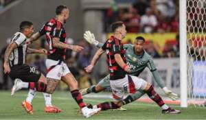 Juninho não tem lesão e alivia Filipe Luís no Flamengo