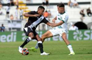 Destaque da Ponte Preta exalta torcida após Dérbi 209: 'Jogador a mais'