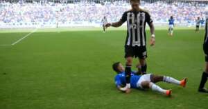 Cruzeiro formaliza reclamação contra arbitragem após derrota para o Atlético-MG