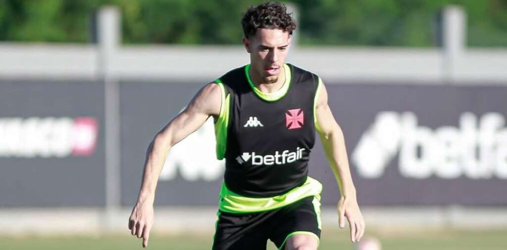 Garré e Nuno Moreira podem estrear pelo Vasco contra o Flamengo