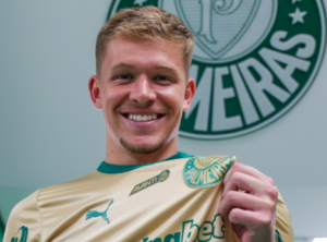 Palmeiras fecha contratação do zagueiro Bruno Fuchs, ex-Atlético-MG