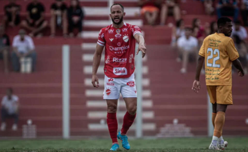 Após eliminação, Ponte Preta fecha primeiro reforço para a Série C