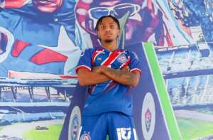 Bahia acerta volta de atacante após acordo com Manchester City