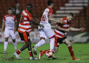 Oeste x Linense - Times se encaram pelo G-8