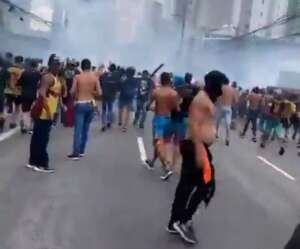 Governo proibe torcidas de Santa Cruz e Sport em 5 jogos após tarde de terror no Recife