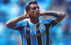 Grêmio goleia e encaminha vaga às semis do Gaúcho