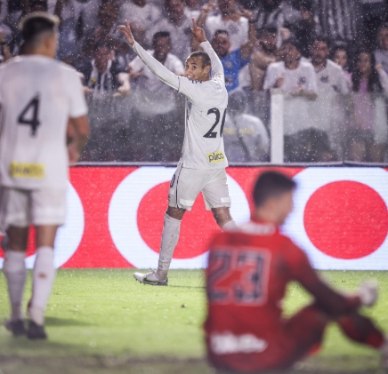 Santos vence o clássico San-São, Timão bate o Noroeste e Lusa desencanta