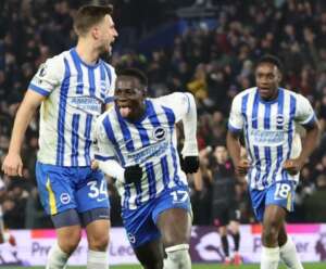 Chelsea perde para o Brighton e desperdiça chance de colar nos líderes no Inglês
