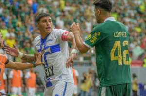 Água Santa reclama de pênalti não marcado diante do Palmeiras