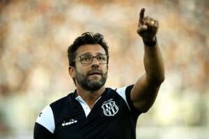 Seleção FI da 8ª rodada do Paulistão chega 'Valentimzada' após vitória no Dérbi 209