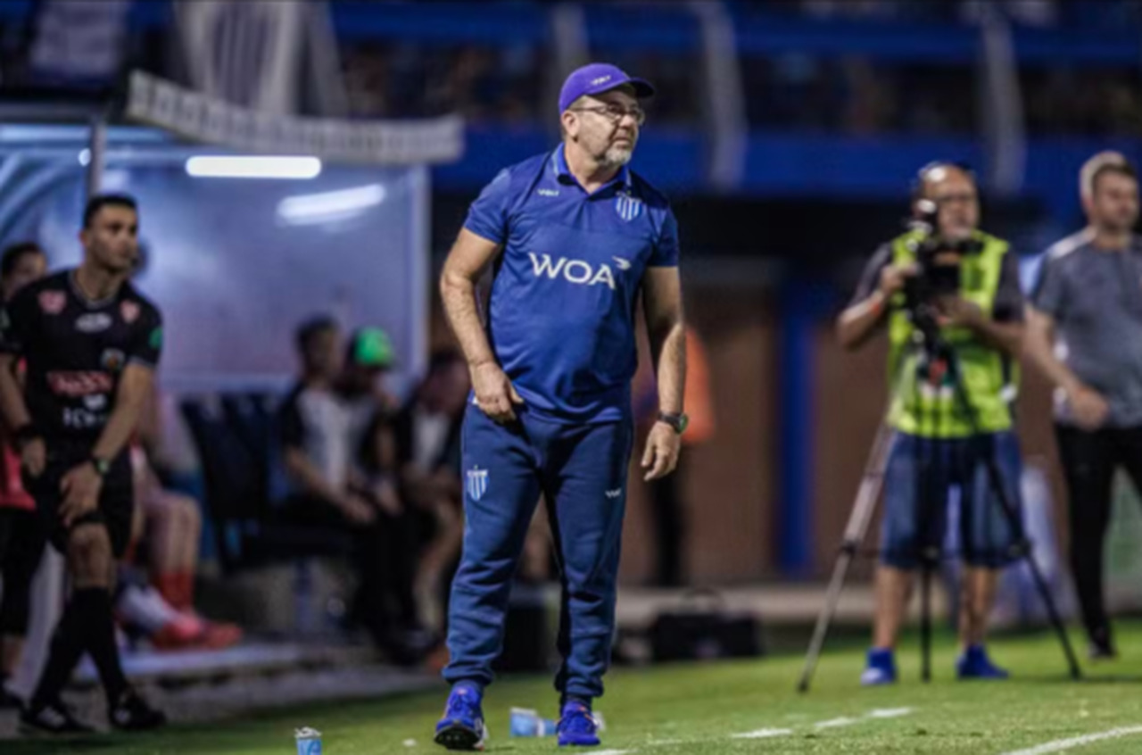 Tecnico do Avai lamenta derrota para o Criciuma